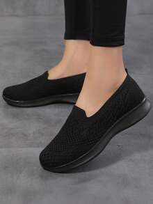 New Plus Size Soft Soled Lightweight Mesh Breathable Sports And Leisure Women's Shoes, All Black Work Shoes, Walking Shoes, Men's Casual Sports Shoes - Black - View 4