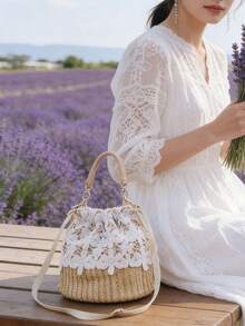 Diese stilvolle, vom Resort inspirierte Stroh-Spitzen-Eimer-Tasche zeichnet sich durch durchbrochene Blumen-Spitze mit Kordelzug-Verschluss und verstellbarem Schultergurt für verschiedene Tragemöglichkeiten aus. Perfekt für Strandurlaube, Einkaufsbummel oder Dates, macht die leichte und atmungsaktive Stroh-Webtechnik es einfach, sie mit Kleidern oder Lässig Kleidung zu kombinieren, um einen erfrischenden und romantischen Sommerlook zu kreieren. - Gelb - Übersicht 4