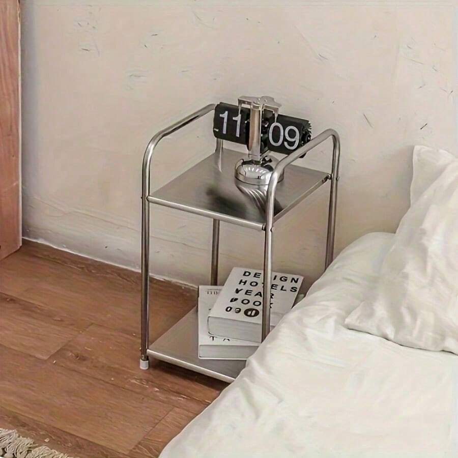 Yi Youyuan Mesa lateral moderna de acero inoxidable con almacenamiento | Gabinete de noche plateado, estante de almacenamiento para el hogar, sin necesidad de ensamblaje, altura inferior a 27.0 pulgadas, diseño ahorrador de espacio, sin necesidad de electricidad, perfecto para sofá y cocina, estante de almacenamiento práctico - Plateado - Ver 1