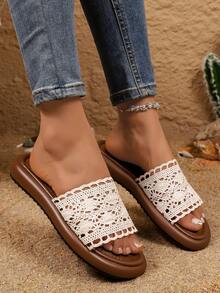 1 Pair Women's Beige Flat Hollow Out Thick Sole Sandals Casual Fairy Vacation Style Spring Summer Fashion Comfortable Versatile Slides - Beige - View 4