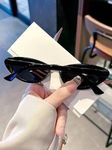 1 Pair Small Frame Cat Eye Sunglasses For Women, Niche Design Atmosphere-Enhancing Slimming Sunglasses, Street Style Travel Daily Outfit Versatile Fashion Sun Protection Glasses - Multicolor - View 2