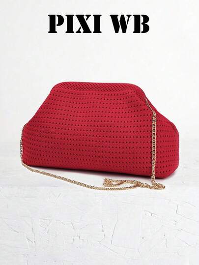Vibrant Red Hollow Woven Clutch Bag With Slender Gold Crossbody Chain And Minimalist Frame Clasp, Fashionable Street Style And Date Night Accessory, Ideal For Spring/Summer Romantic Dinner Lovers And Nightlife Enthusiasts, Suitable For Holiday Parties, Night Events And Themed Photography