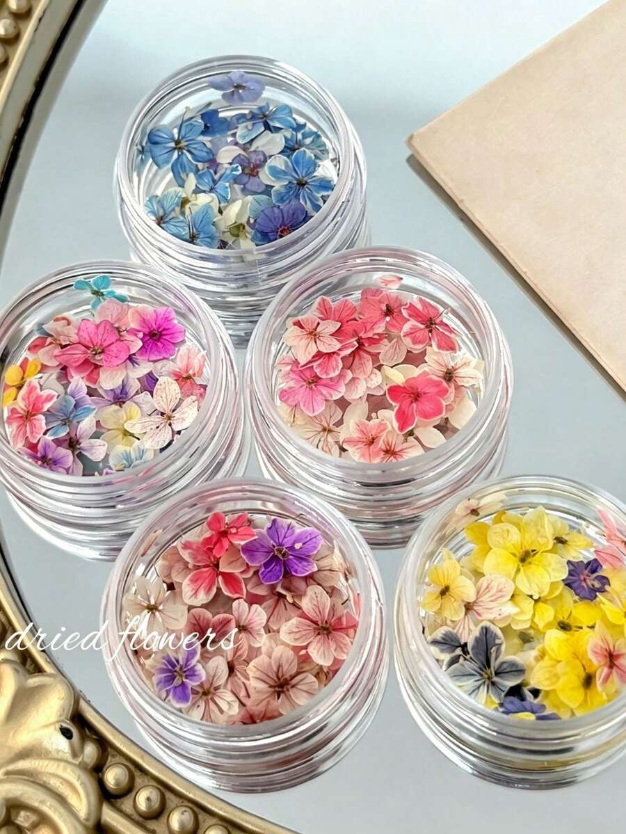 清新碎花美甲飾品 花園迷你五瓣花美甲素材 日系溫柔風 多色可選 約20件裝 天然乾燥花系列 造型略有不同 適用美甲DIY創作 - 彩色 - 查看 1