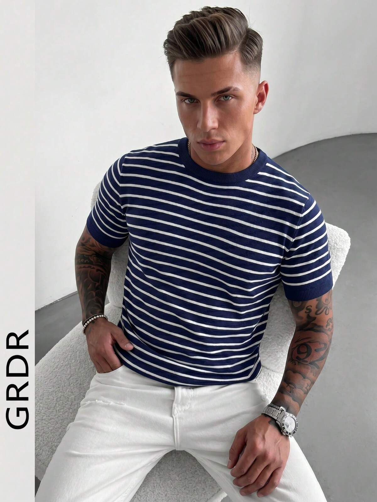 Manfinity Hypemode Pull décontracté à col rond, manches longues avec détail graphique, pour l'automne et l'hiver