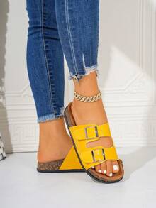 Sapatos Elegantes Louis para Mulheres, Novas Sandálias Planas de Verão para Mulheres, Design Fofo com Fivela, Sapatos de Praia, Chinelos de Verão Respiráveis com Bico Aberto e Bico Redondo, Chinelos Planos Estilo Urbano de Férias da Moda, Sandálias Elegantes para Mulheres, Palmilha de Camurça Sintética Anti-Suor e Anti-Odor com Suporte de Arco, Sandálias de Verão Adequadas para Férias, Rua de Verão, Praia, Deserto, Escritório, Apartamento e Vários Cenários, Podem ser Combinadas com Qualquer Roupa, Sandálias Amarelas para Mulheres - Amarelo - Visão 6