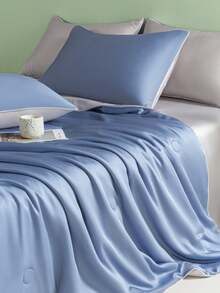 1pc Smooth Luxury Quilt, Suitable For All Seasons, Thin Bedding Quilt, Machine Washable, Air Conditioning Quilt - Dusty Blue - View 8