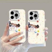 Funda para teléfono con estampado colorido de fresas y estrellas, compatible con Samsung, Apple, VIVO, OPPO, , Transsion, ,  y Honor. Fabricada en TPU, ofrece protección contra golpes y caídas. Un regalo ideal para familiares y amigos. - Blanco - Ver 1