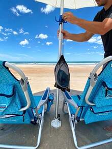Multifunctional Beach Umbrella Hook, Adjustable 4-Prong Hook, Suitable For Towels, Bags And Hats, Fits 0.75 To 1.26 Inch Poles, Plastic Material, Suitable For Camping And Outdoor Activities - Multicolor - View 4