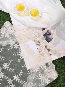 1件女款刺繡花卉蕾絲頭巾，復古透視網紗三角巾，波浪蕾絲邊飾，春夏海灘度假髮飾，夏季髮帶海灘方巾 - 白色 - 查看 5