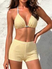 Conjunto de bikini 2026 de verano para mujer con parte superior de triángulo con copas y estampado de cuadros en color amarillo claro, calzones clásicos retro elegantes con estampado de cuadros, conjunto de 2 piezas con decoración de cuentas de colores lindos, adecuado para la playa, vacaciones, fotografía en la playa - Multicolor - Ver 2