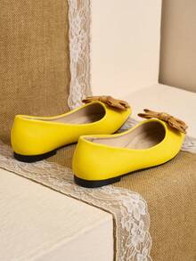Pointed Toe Low Vamp Bow Flat Shoes, Delicate Satin Texture Soft And High-End, Versatile Shoes. - Bright Yellow - View 6