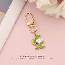 Internet Celebrity Cartoon Snoopy Keychain Pendant Couple Car Bag Pendant Claw Machine Small Gift [Randomly Emit Colors] - View 7
