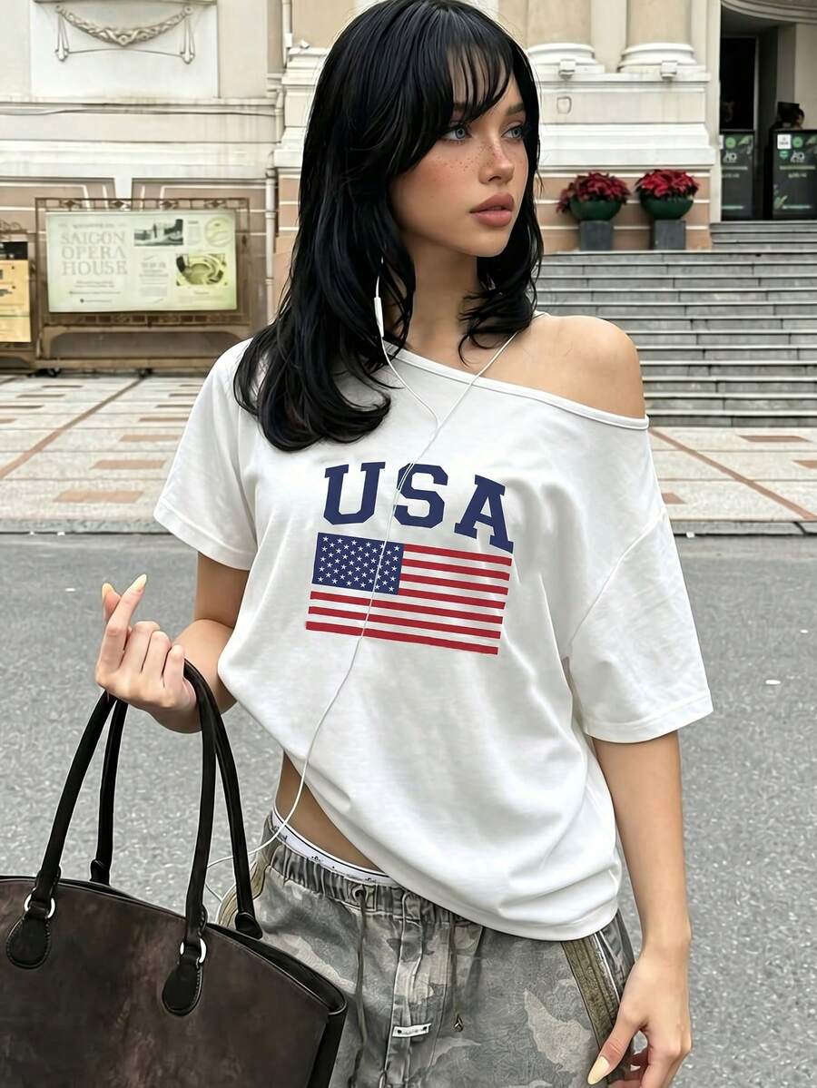 美式Y2K辣妹風美國國旗印花大圓領不對稱單肩短袖針織T恤，微彈修身合身上衣，日愛國節日旅行拍照百搭女裝 - 白色 - 查看 1