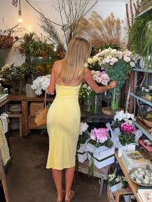 Women's Elegant Yellow Knit Backless Slim Fit Midi Dress With Back Slit Hem, Perfect For Summer Fashion Occasions - Yellow - View 2