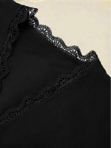 Women's Elegant V-Neck Solid Color Lace French Vintage Long Sleeve Blouse - Black - View 4