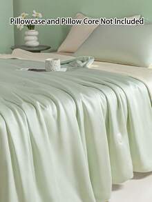 1pc Lightweight Luxurious Quilt, Suitable For All Seasons, Thin, Washable, Machine Washable, Air Conditioning Quilt - Mint Green - View 4
