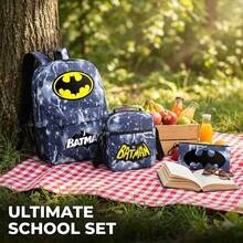 Set Ransel Kasual 3 Bagian Batman dari Warner Bros. (WB) - Ransel Pelajar Kapasitas Besar dengan Motif Fashion Gaya Kampus, Ransel Luar Ruangan, Gaya Kartun Lucu; Cocok untuk Hadiah Kembali ke Sekolah, Halloween, dan Natal. - MultiWarna - View 11