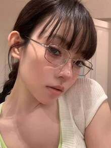1件薄金屬方框無度數眼鏡，優雅休閒風格，適合日常工作與辦公室穿著 - 金色 - 查看 3