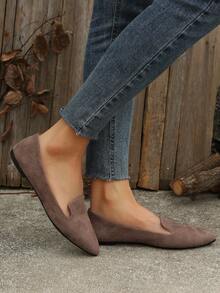 Plus Size 35-45 Women's Fashion Flat Hollow-Out Slip-On Shoes, Comfortable Non-Slip Breathable Casual Loafers, Lightweight Versatile Pointed Toe Soft Sole Pumps, Chocolate Brown Solid Color, Suitable For Spring Summer Autumn Winter, For Wide Feet Please Size Up, Fabric Batch Differences May Cause Slight Color Variation - Brown - View 5