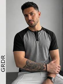 GRDR Men's Summer Contrast Color Raglan Henley Neck Short Sleeve T-Shirt, American Vintage Slim Fit Versatile Button-Up Top - Black - View 2