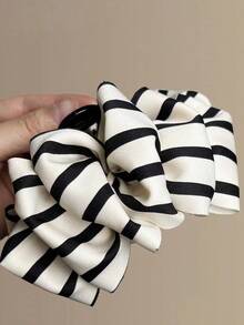 1pc Black White Vertical Stripe Big Bow Hair Claw Clip, Fabric Bow Decor Metal Jaw Clip, Women Half Up Bun Hairstyle Fixing Hair Accessory - Multicolor - View 3
