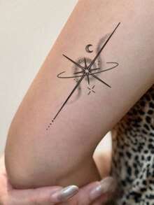 1 pieza Pegatina de tatuaje artística de estrella, luna y Polaris, diseño de línea degradada estilo Ins, pegatina de tatuaje de estrella y luna oscura, diseño de línea de trayectoria de rayos de estrella, pegatina de tatuaje para muñeca y clavícula - Multicolor - Ver 2
