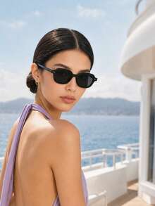 Women's Premium Cat Eye Sunglasses, Square Round Frame With Rivet Embellishments, Tea Color & Grey Lenses, Suitable For Beach Travel And Beach Outfits - Multicolor - View 3