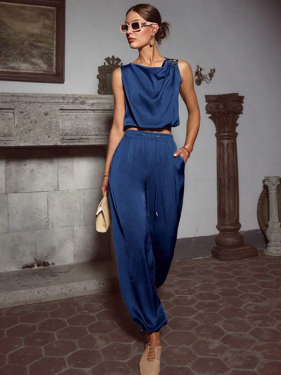 Top cuello mao con hebilla metálica y pantalón holgado con cordón, elegante para festivales y vacaciones - Azul marino - Ver 1