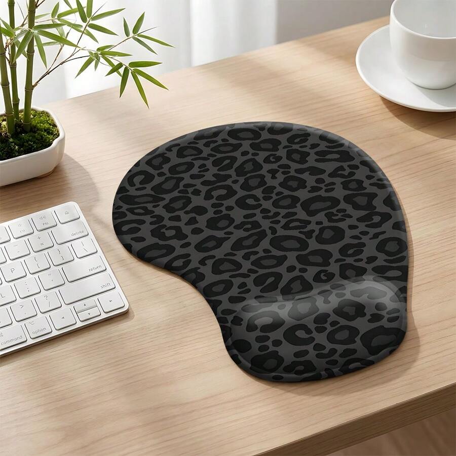 1pc Fashionable Leopard Print Ergonomic Wrist Rest Mouse Pad, Slow Rebound Silicone Wrist Support Design, Fits Wrist Curve, Relieves Office And Study Fatigue; Smooth And Wear-Resistant, Non-Slip Silicone Bottom Prevents Shifting. Suitable For Office, Study And As A Gift For Friends And Family. - Polygon - View 1