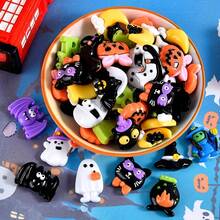 10 piezas de accesorios de resina de monstruos y fantasmas de Halloween mezcla aleatoria para decoración de Halloween, funda de teléfono, clip para el cabello, liga para el cabello, botella de agua, decoración del hogar, decoración del automóvil, decoración creativa, decoración del refrigerador, accesorio para el cabello, decoración de llavero, aretes del 4 de julio, pulsera de cuentas, collar de concha, pin de esmalte - mezcla aleatoria - Víspera de Todos los Santos - Ver 3
