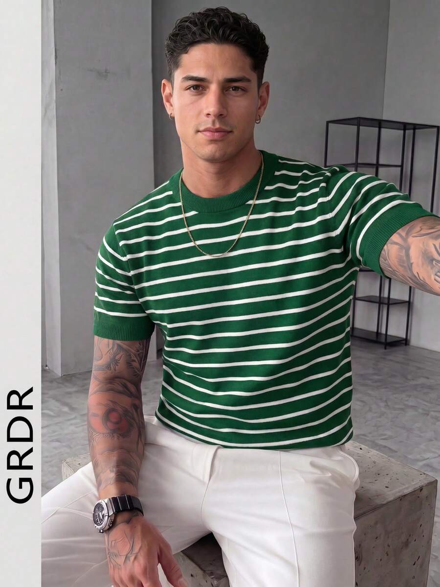GRDR 1件男士夏季至初秋圆领条纹针织短袖衬衫，休闲户外服饰
