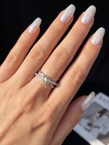 1件 總克拉重量 0.13 CT，優雅極簡雙層打結莫桑石戒指，925 純銀，適合婚禮和日常佩戴 - 繩結莫桑戒指 - 查看 4