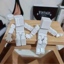 Figur Robot Blok 3D dengan Sendi Bergerak, Model Dekoratif Sendi Fleksibel, Mainan Ujung Jari, Dapat Berdiri, Terbuat dari Plastik, Kerajinan Artistik, Cocok untuk Dekorasi Mobil, Rumah, Kantor, dan Pesta, Hadiah Liburan, Pajangan Kreatif untuk Pecinta Akuarium dan Reptil, Suvenir Pesta Unik - MultiWarna - View 9