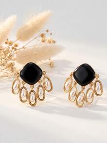 1 Pair Vintage Palace Style Black Square Oil Drop & Gold Pearl Tassel Earrings, Classic Black & Gold Color Scheme With Multi-Layered Draping Structure Design, Suitable For Women Seeking Elegant Elegant And Dramatic Styling, Combining Vintage Nobility With Contemporary Fashion Sense, Perfect For Urban Women Who Love Exquisite Details And Value Occasion Expression - Multicolor - View 3