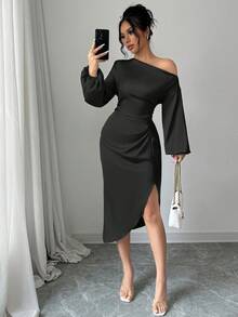 abyoxi Vestido de satén sexy con cuello asimétrico elegante, manga larga, cintura ceñida, plisado hecho a mano, color púrpura-azul, para fiestas, ocasiones minimalistas, fiesta de boda - Negro - Ver 1