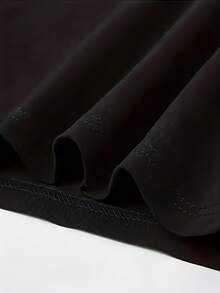 Un conjunto de manga corta para mujer, elegante e casual, , fabricado con material suave y transpirable, ideal para el ocio - negro+negro - Ver 5