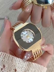 1 buah Gelang Emas Persegi dengan Jam Tangan Quartz untuk Wanita, Minimalis, Modis, Elegan, Cocok untuk Pemakaian Sehari-hari, Pilihan Terbaik untuk Hadiah Liburan - Emas - View 3