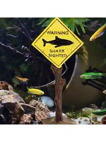 Decoração de Paisagem para Aquário, Mini Ornamento Cartoon, Esconderijo para Peixes e Camarões, Coral Artificial com Placa de Aviso - C - Visão 3