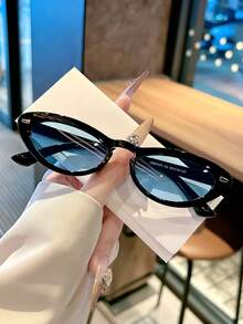 1 Pair Small Frame Cat Eye Sunglasses For Women, Niche Design Atmosphere-Enhancing Slimming Sunglasses, Street Style Travel Daily Outfit Versatile Fashion Sun Protection Glasses - Multicolor - View 8