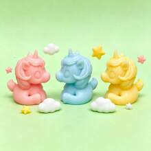 New Sitting Unicorn Aromatherapy Candle Silicone Mold, 3D Cute Auspicious Unicorn Plaster Ornament Silicone Mold - White - View 1