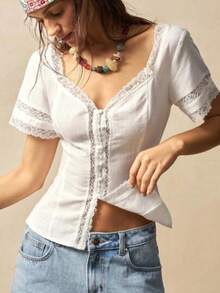 Blusa tejida de manga corta con cuello en V y empalmado de encaje para mujer - Blanco - Ver 1