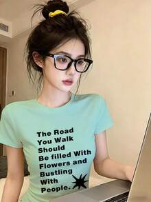 美式極簡字母印花女款 Y2K T恤，夏季街頭風辣妹修身顯腰 Regular 肩短袖休閒上衣 - 薄荷綠 - 查看 1