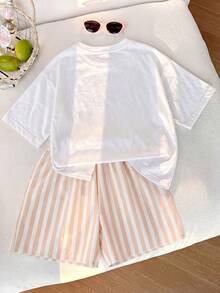 2pcs/Set Girls Toddler Vacation Style T-Shirt & Striped Shorts Set - Apricot - View 2