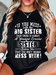 Camiseta divertida para mujer con frase de hermana - "Si te metes con la hermana mayor, entonces hay una hermana menor loca" Camiseta divertida con cita familiar - Top casual suave para todo - Negro - Ver 2
