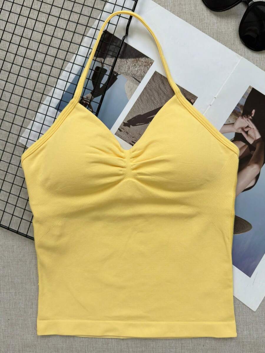 女款瑜伽運動內衣無袖短版健身上衣，彈性透氣健身房運動背心，運動休閒風