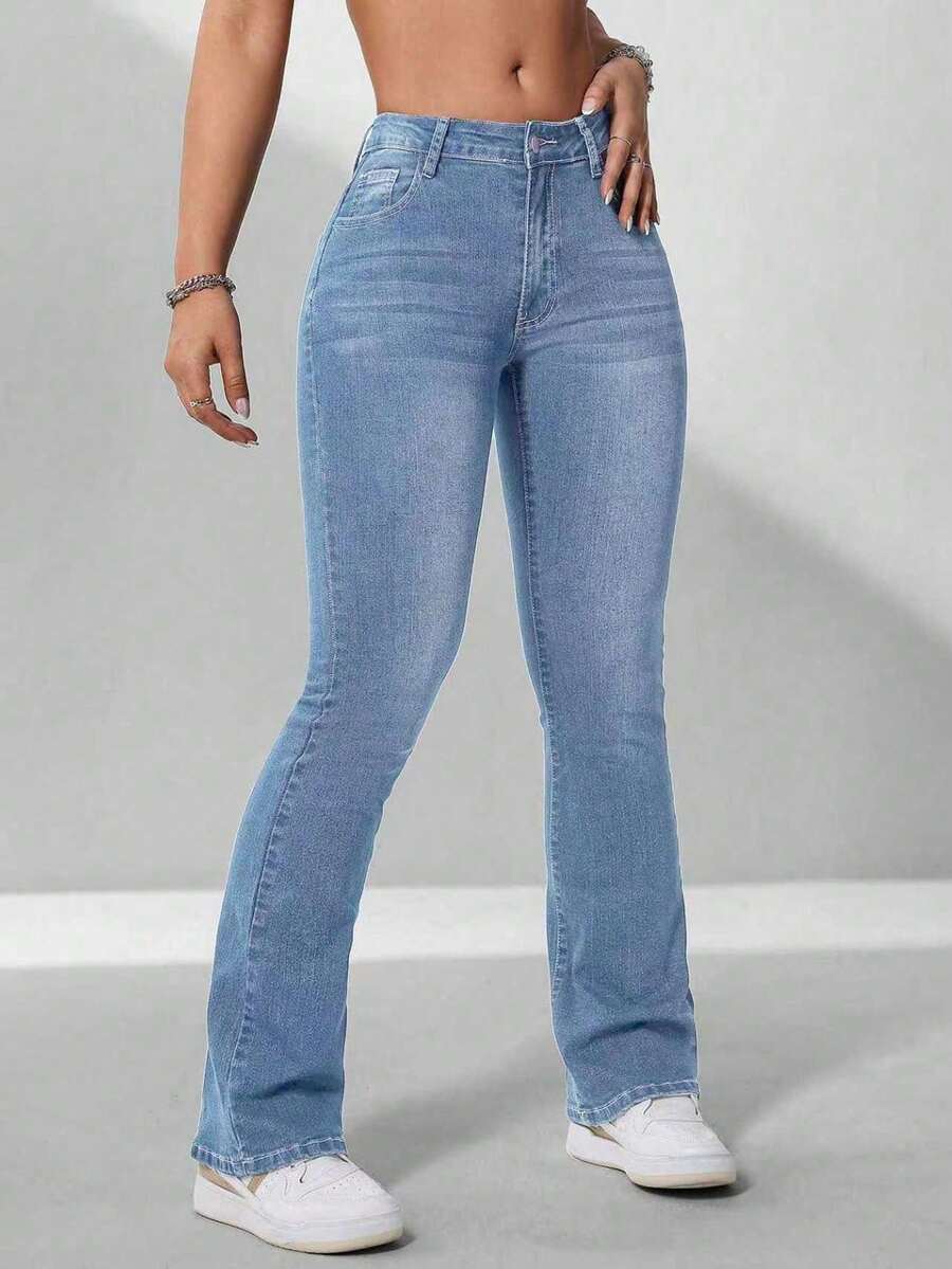 Women's Casual Flared Jeans With Pockets - Light Wash - View 1