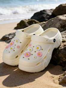 Women's Beige Thick Sole EVA Clogs With Pink & White Daisy Flower Decor, Summer Indoor/Outdoor Beach Holiday Slides - White - View 2