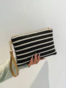 Fashion Spring/Summer New Hand-Carried Document Bag Hand-Held Envelope Bag Casual Black And White Color Block Striped Multi-Use Hand-Carried Straw Woven Colorful Envelope Women's Bag - Black and White - View 4