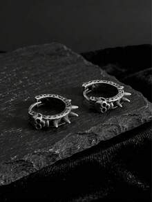 1 Pair Y2K Dark Aesthetic Spiked Hugie Earrings, Unisex, Gothic Punk Skull Spiked Earrings, Vintage Rock Alternative Style Earrings, Halloween Decorative Earrings - Antique Silver - View 5