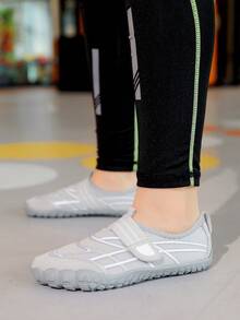 New Multifunctional Children's Casual Shoes Suitable For Indoor And Outdoor, Beach Water Shoes For Boys And Girls, Multiple Colors Available, Rubber Sole, Breathable Quick-Dry Upper - Grey - View 5